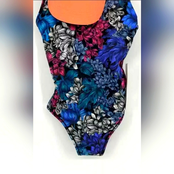 NEW Lululemon Shoreline Floral 1 piece Swimsuit Bathing Suit - Picture 3 of 9